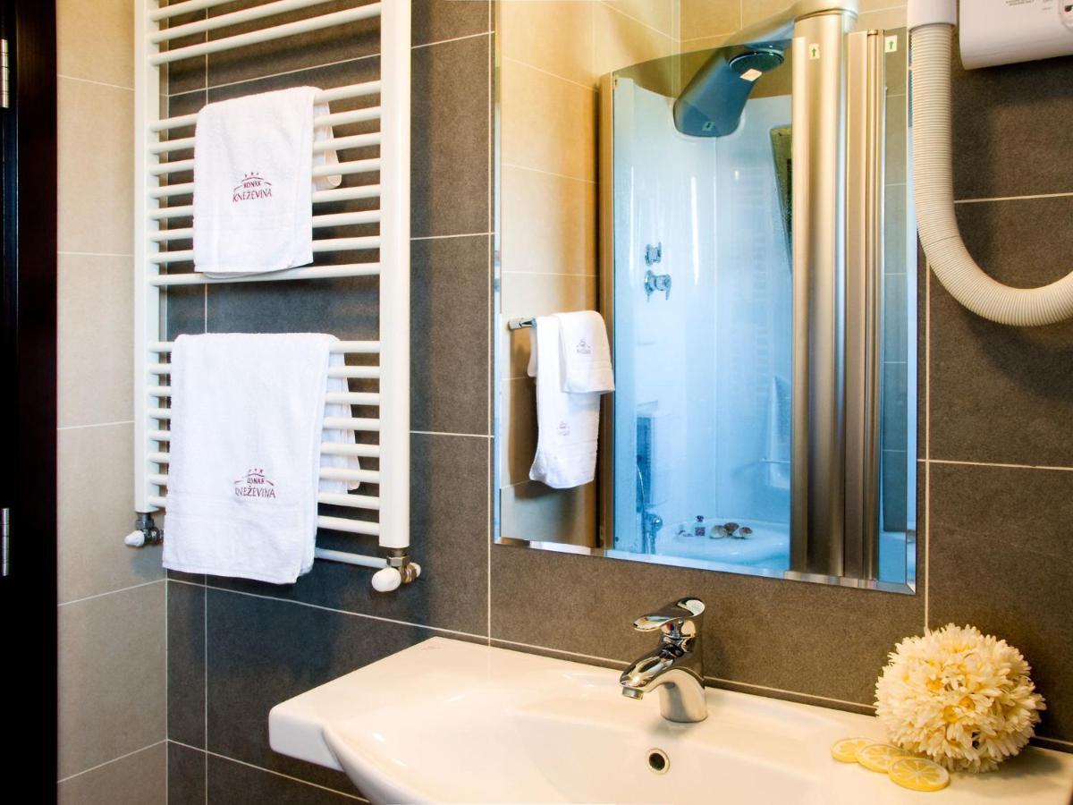Hotel Knezevina Vranić Oda fotoğraf